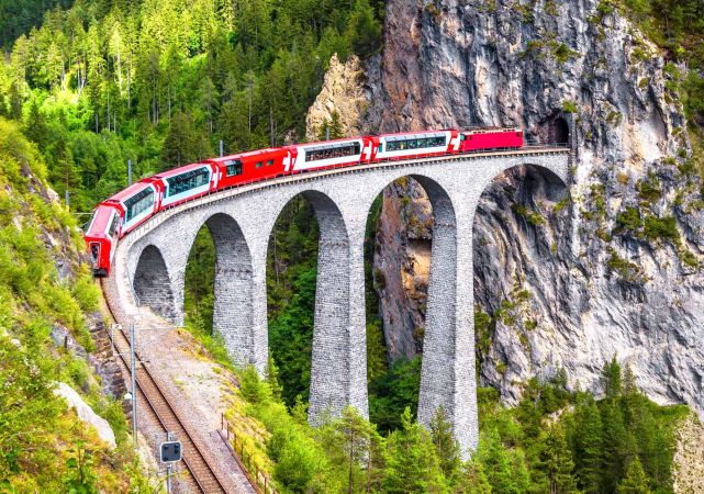 Bernina Red Train